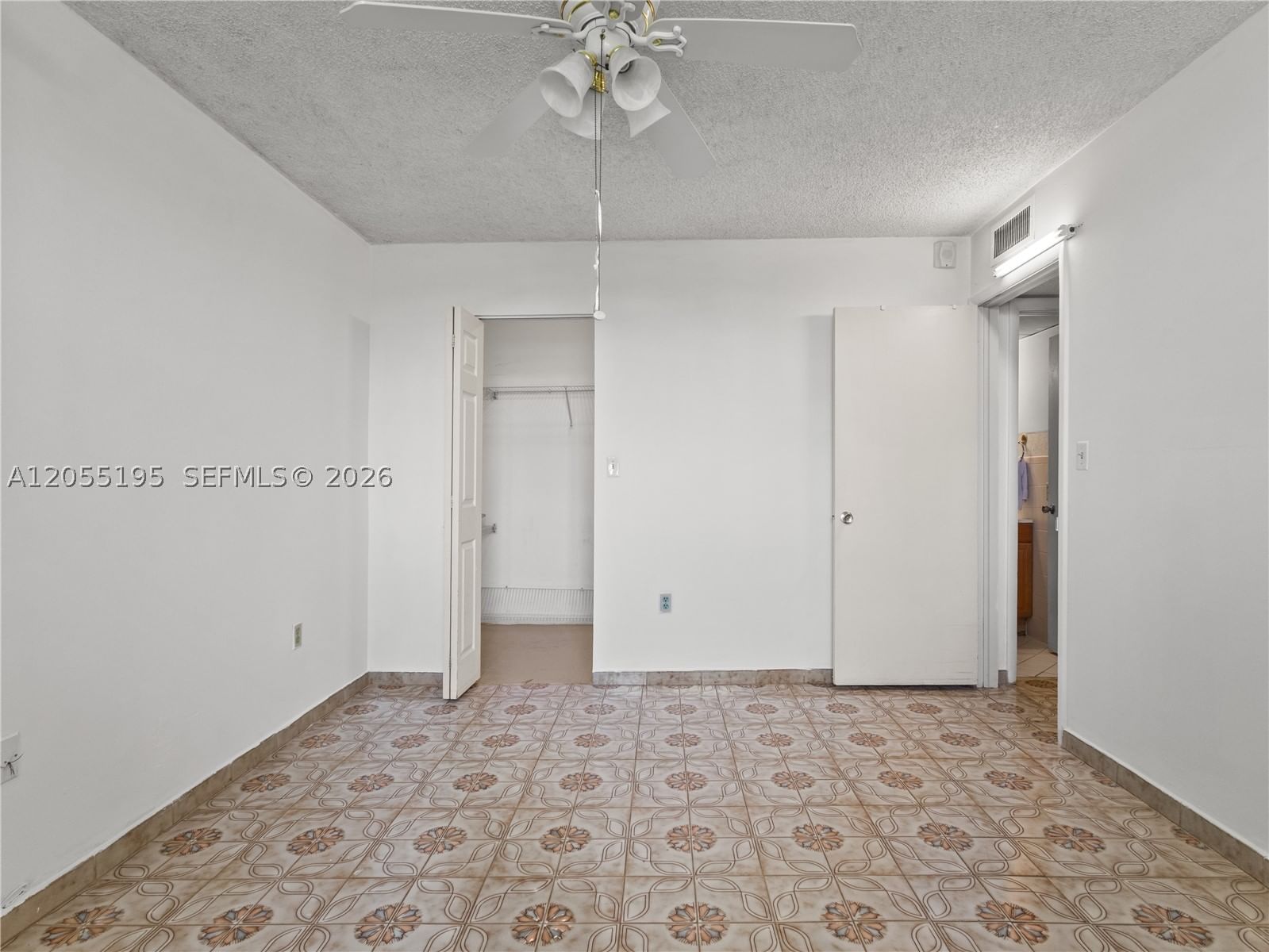 Real estate property located at 9401 4th St #104, Miami-dade, Versaille Gardens I Condo, Miami, FL