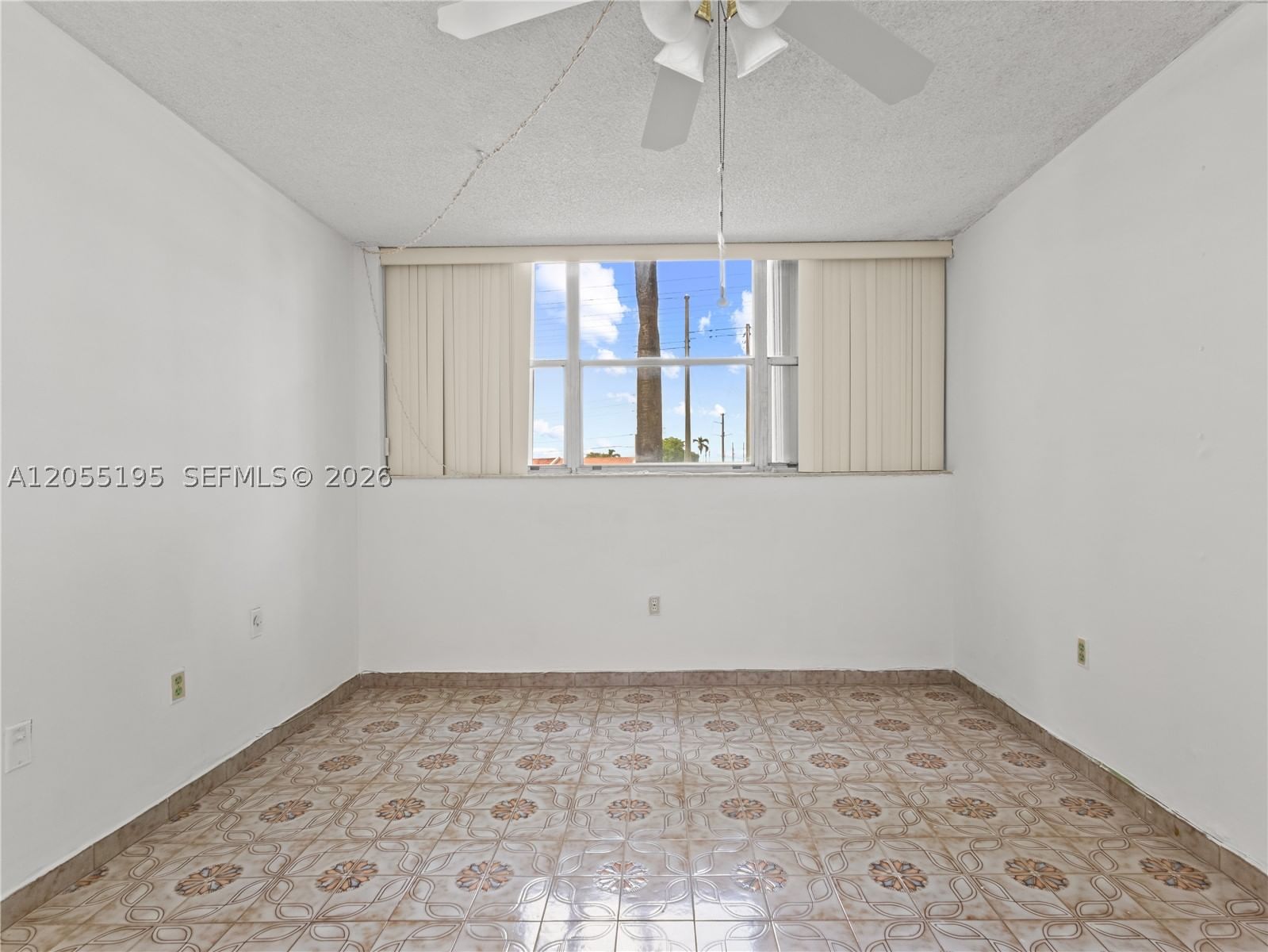 Real estate property located at 9401 4th St #104, Miami-dade, Versaille Gardens I Condo, Miami, FL