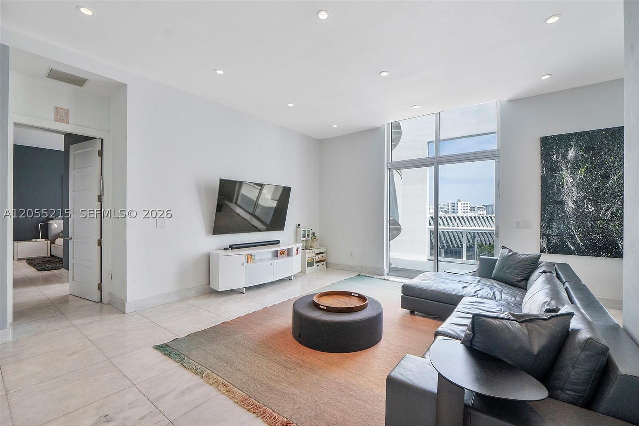 Real estate property located at 2001 Meridian Ave PH-16, Miami-dade, The Meridian Condo, Miami Beach, FL