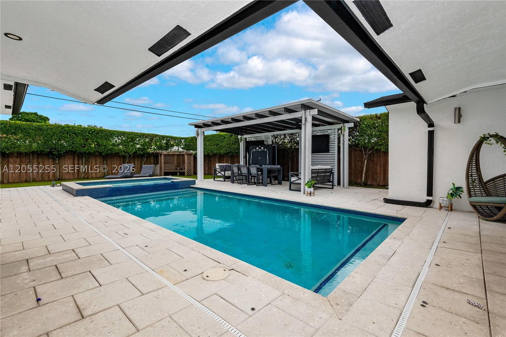 Real estate property located at 11040 64th St, Miami-dade, Westwood Ests Sec 1 2nd A, Miami, FL