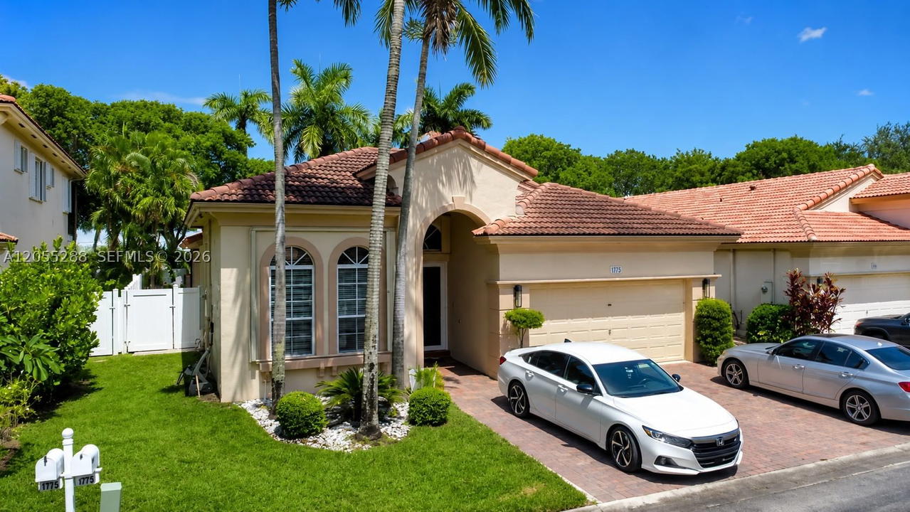 Real estate property located at 1773 72nd Way, Broward, Walnut Creek Replat No 1, Pembroke Pines, FL