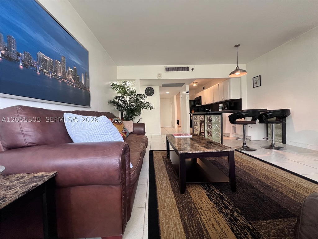 Real estate property located at 100 Lincoln Rd #634, Miami-dade, The Decoplage Condo, Miami Beach, FL