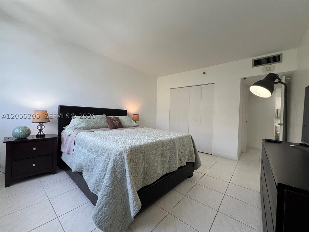 Real estate property located at 100 Lincoln Rd #634, Miami-dade, The Decoplage Condo, Miami Beach, FL