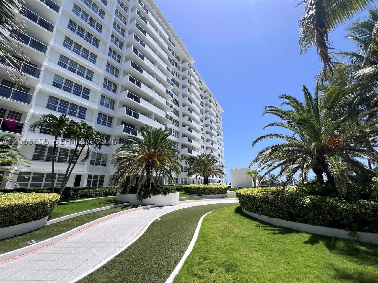 Real estate property located at 100 Lincoln Rd #634, Miami-dade, The Decoplage Condo, Miami Beach, FL