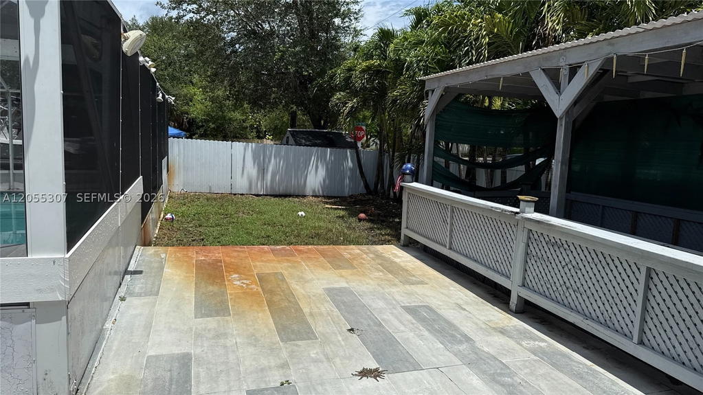 Real estate property located at 7400 1st Ct, Broward, Boulevard Heights Sec 12, Pembroke Pines, FL