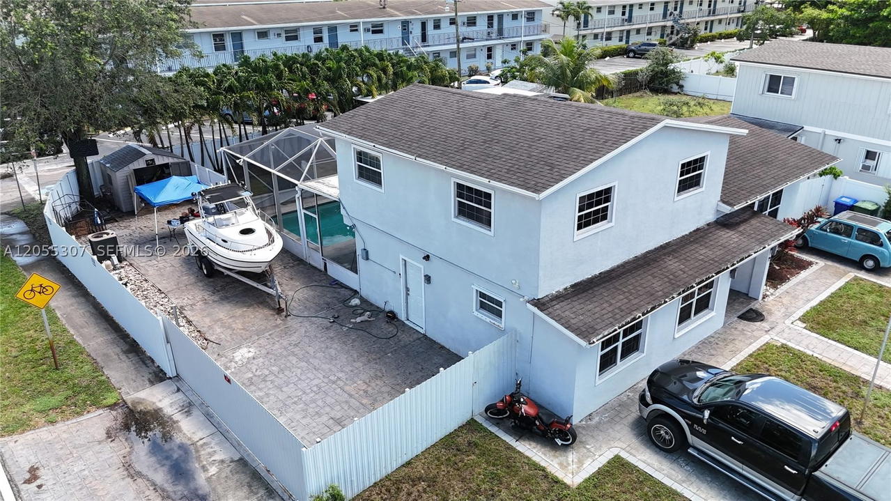 Real estate property located at 7400 1st Ct, Broward, Boulevard Heights Sec 12, Pembroke Pines, FL