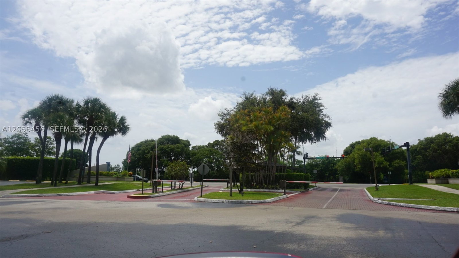 Real estate property located at 1100 Colony Point Cir #206, Broward, Colony Point 3 Condo, Pembroke Pines, FL
