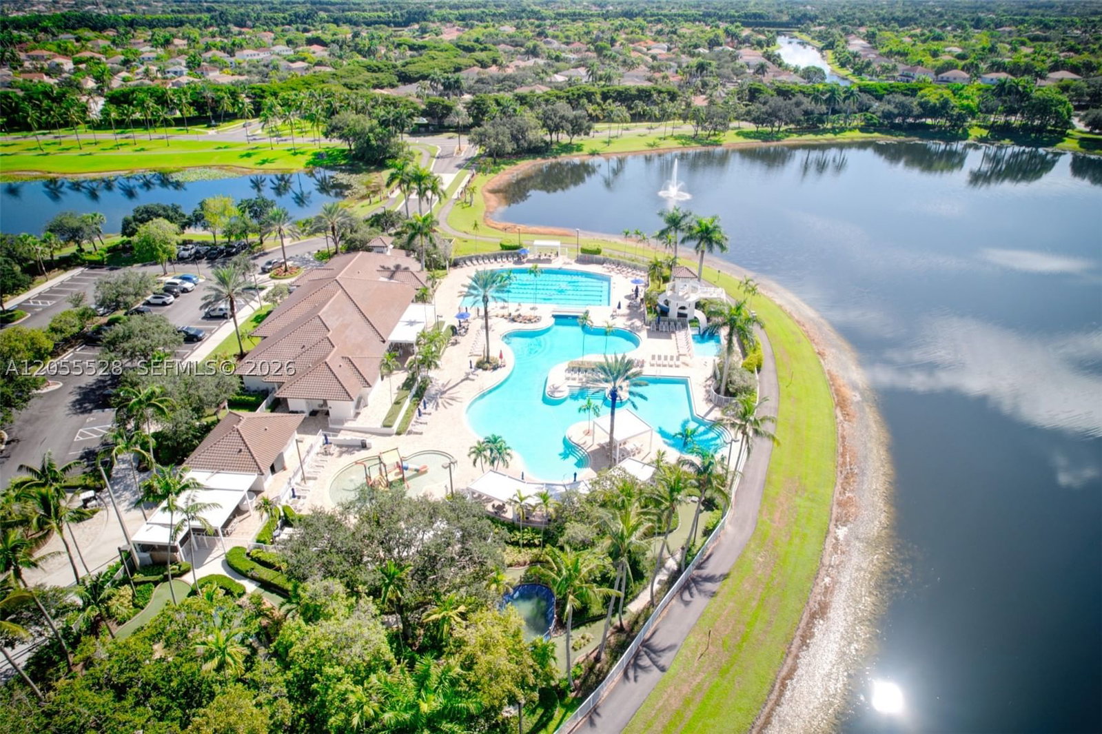 Real estate property located at 462 Fishtail Ter, Broward, Sector 2-parcels 12 13 14, Weston, FL