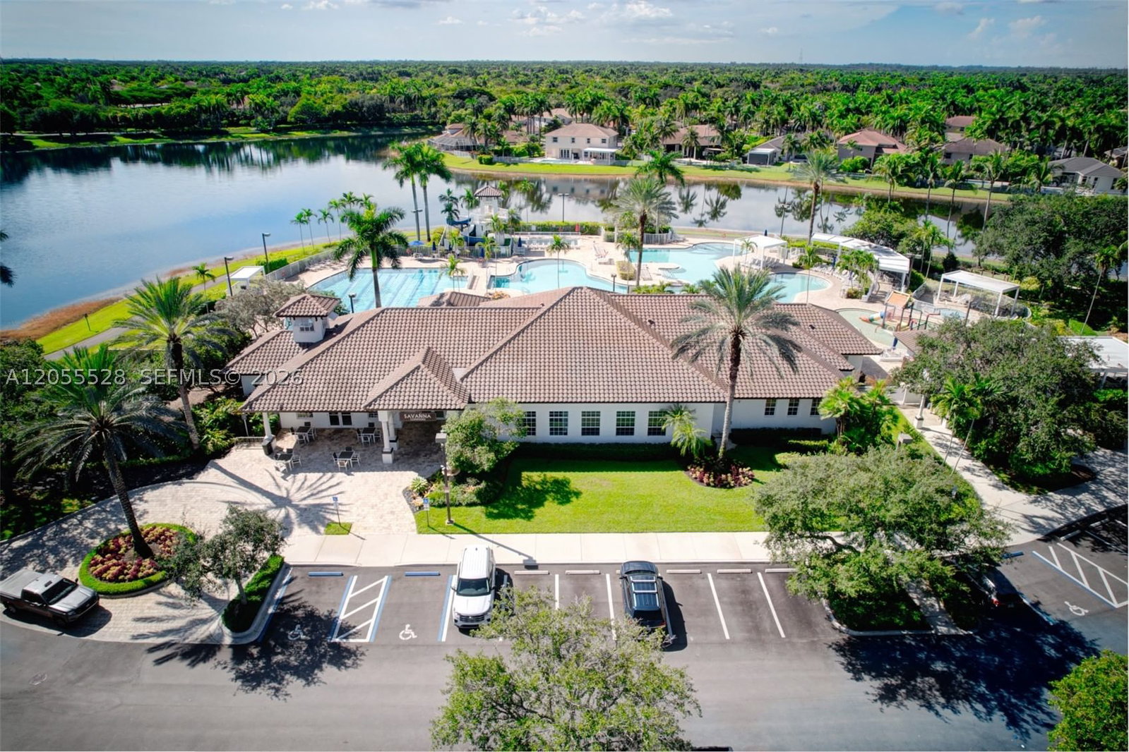 Real estate property located at 462 Fishtail Ter, Broward, Sector 2-parcels 12 13 14, Weston, FL
