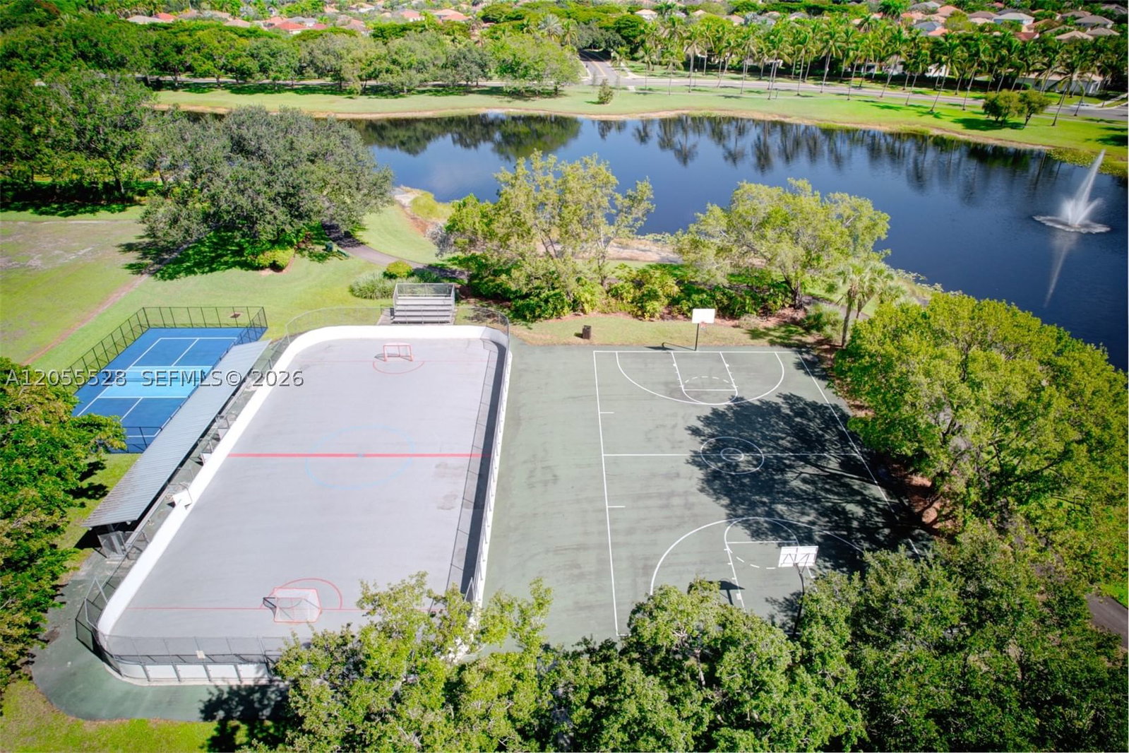Real estate property located at 462 Fishtail Ter, Broward, Sector 2-parcels 12 13 14, Weston, FL