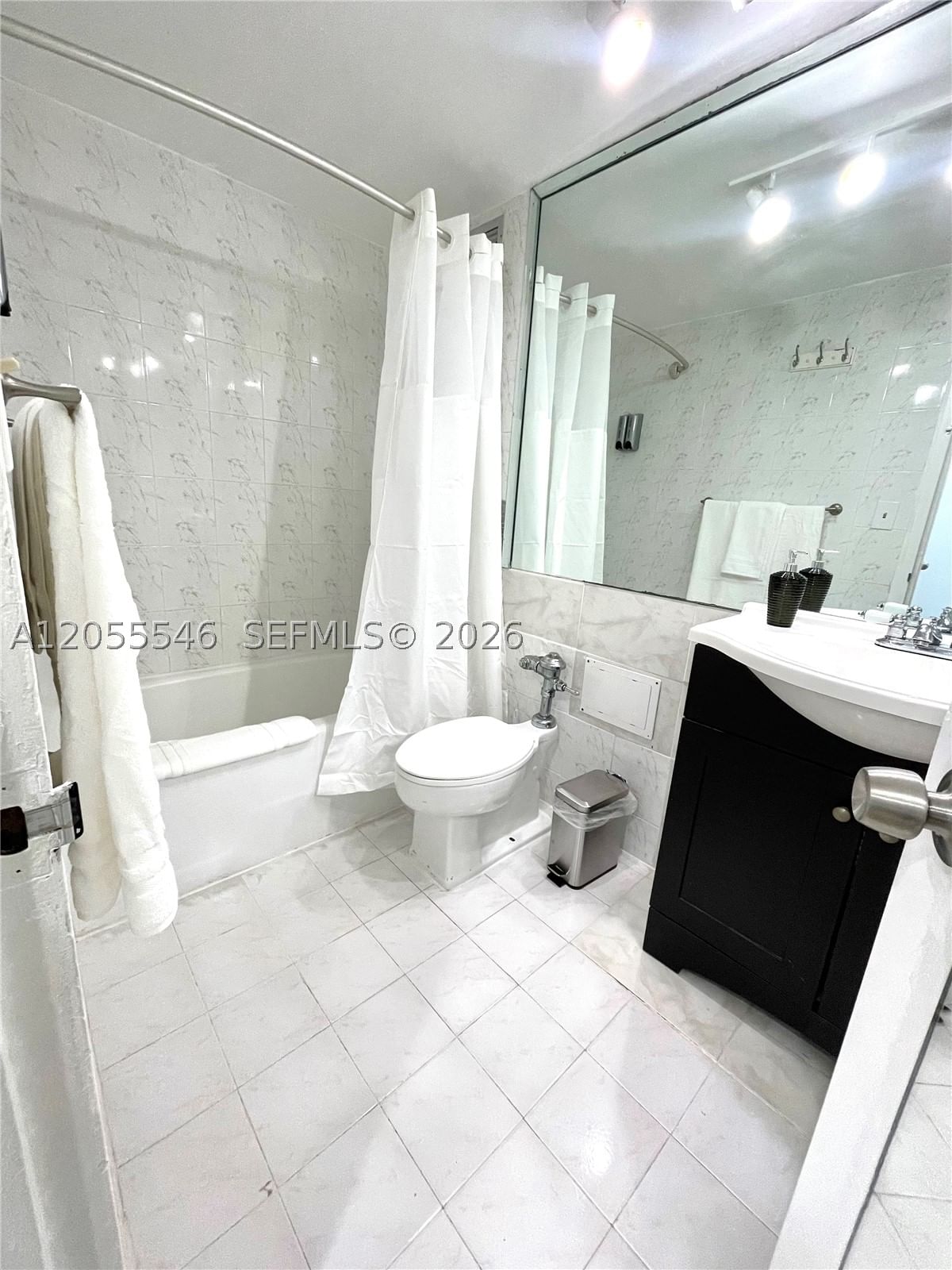 Real estate property located at 5445 Collins Ave #1515, Miami-dade, Castle Beach Club Condo, Miami Beach, FL