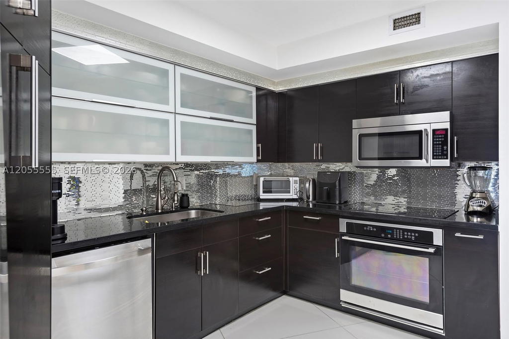 Real estate property located at 5151 Collins Ave #1420, Miami-dade, Seacoast 5151 Condo, Miami Beach, FL