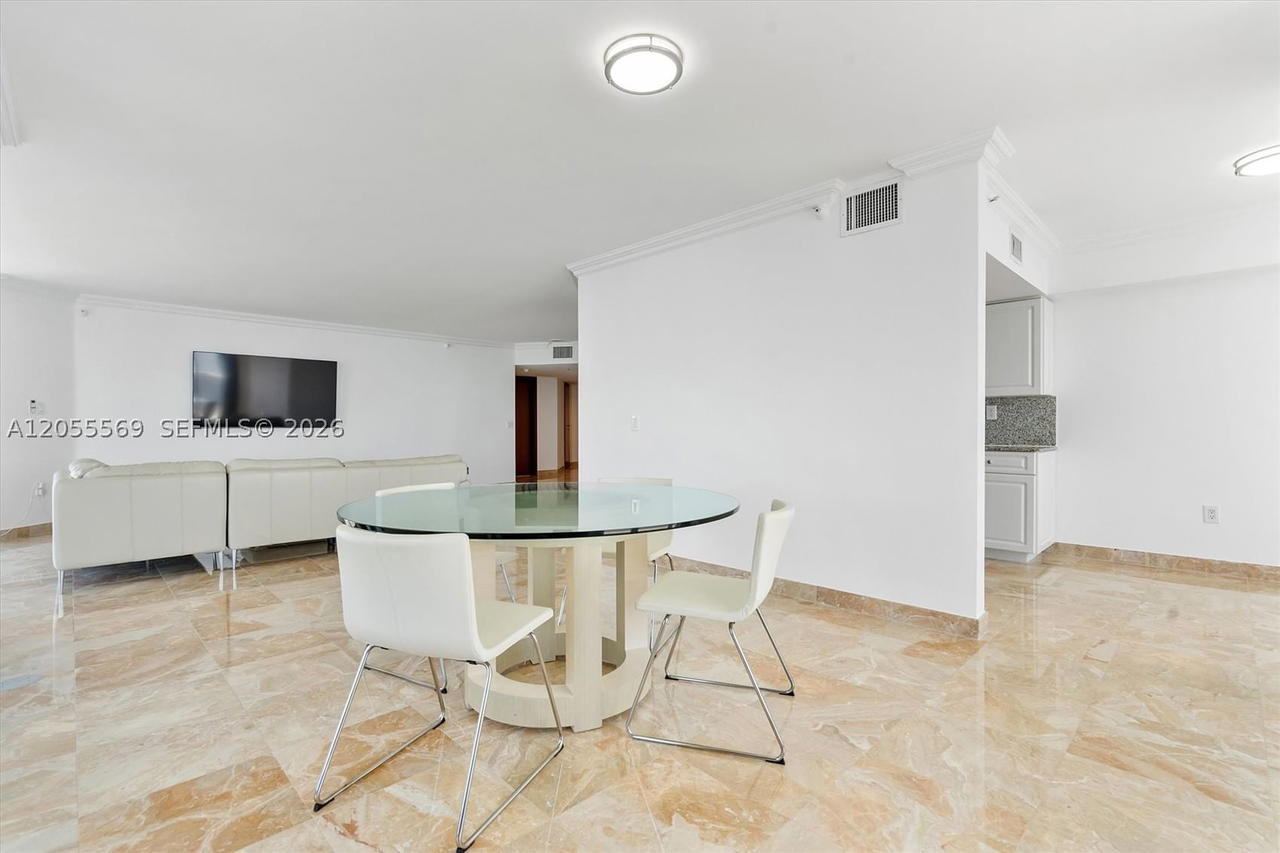 Real estate property located at 16711 Collins Ave #1207, Miami-dade, Sands Pointe Ocean Beach, Sunny Isles Beach, FL
