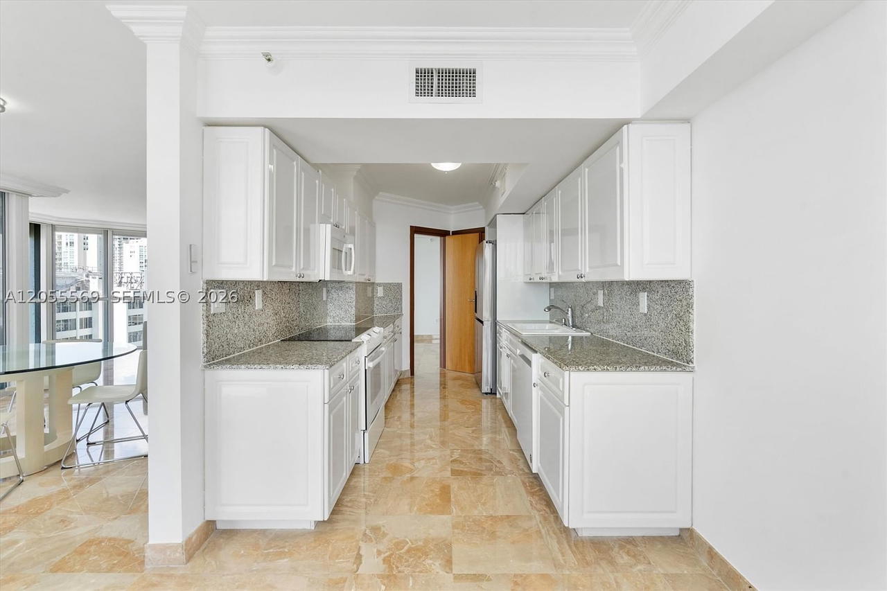 Real estate property located at 16711 Collins Ave #1207, Miami-dade, Sands Pointe Ocean Beach, Sunny Isles Beach, FL