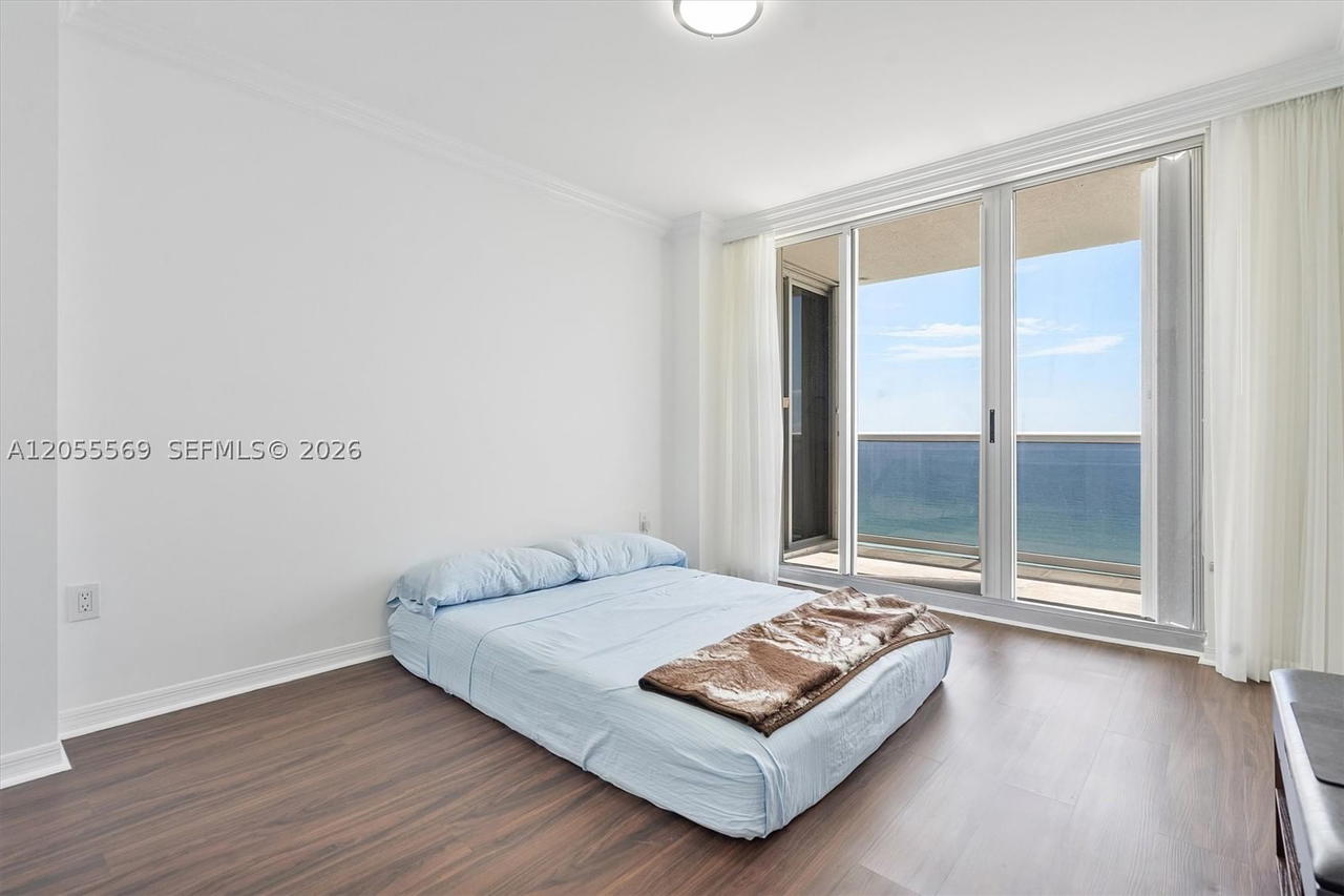 Real estate property located at 16711 Collins Ave #1207, Miami-dade, Sands Pointe Ocean Beach, Sunny Isles Beach, FL