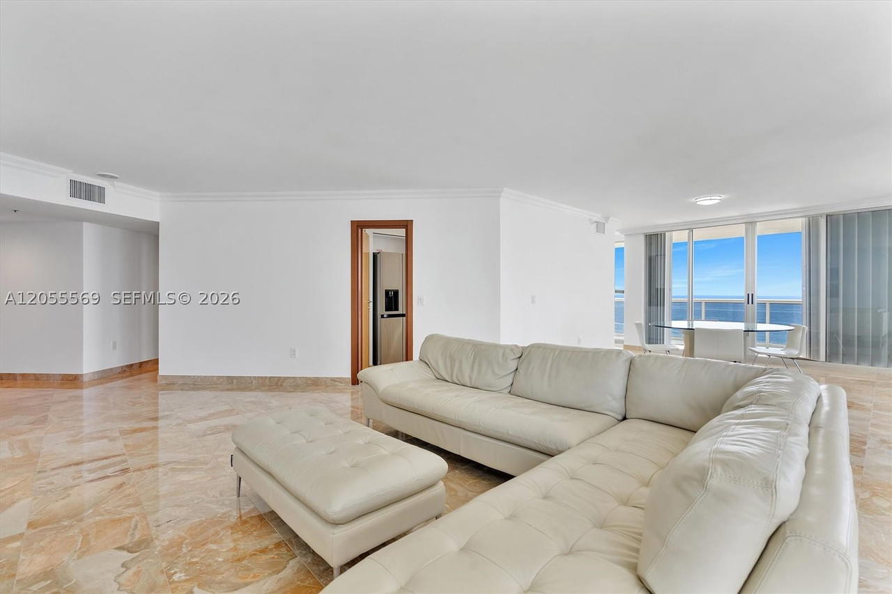 Real estate property located at 16711 Collins Ave #1207, Miami-dade, Sands Pointe Ocean Beach, Sunny Isles Beach, FL