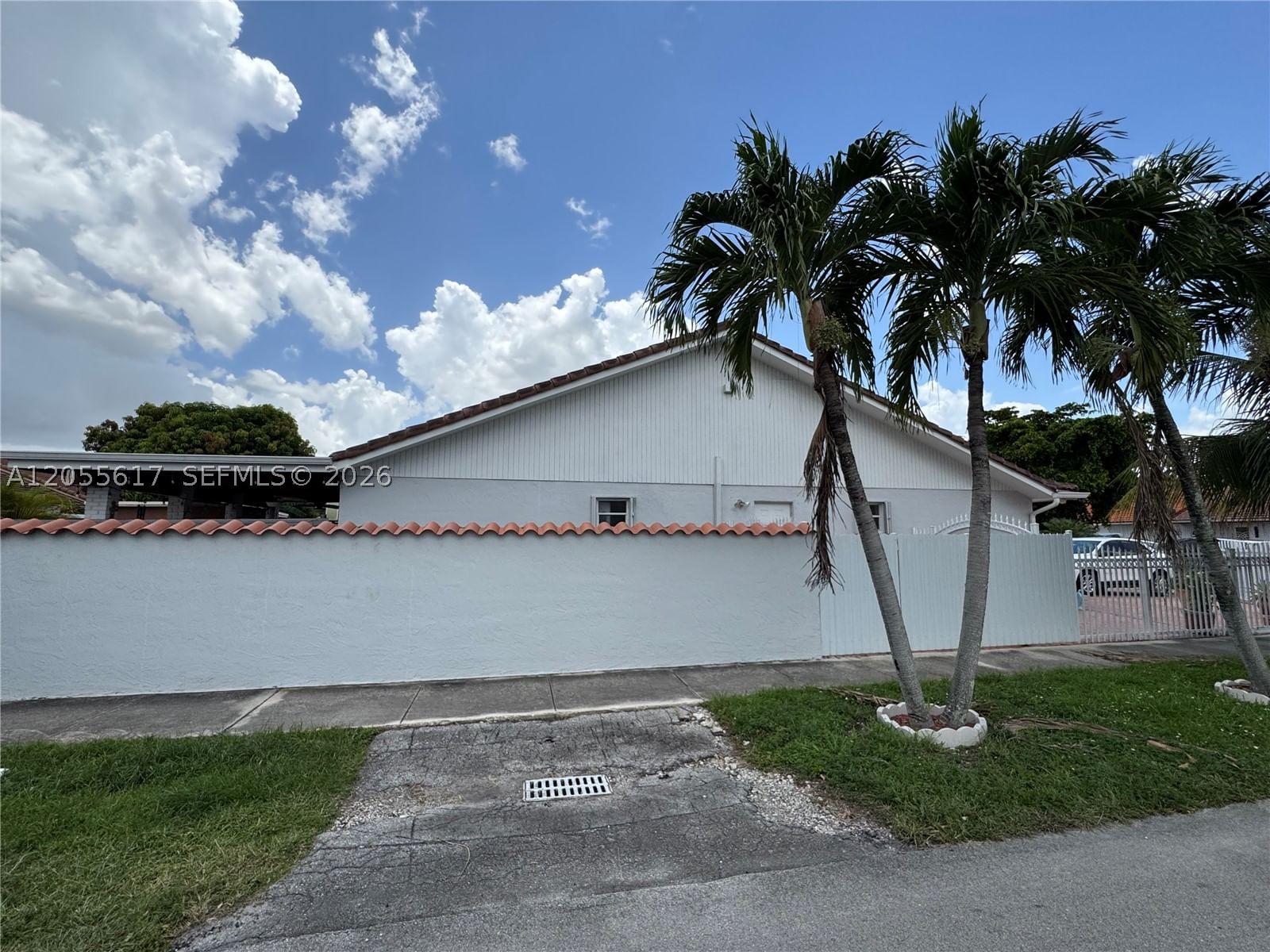 Real estate property located at 5791 21st Ave, Miami-dade, Michelle Jardins, Hialeah, FL