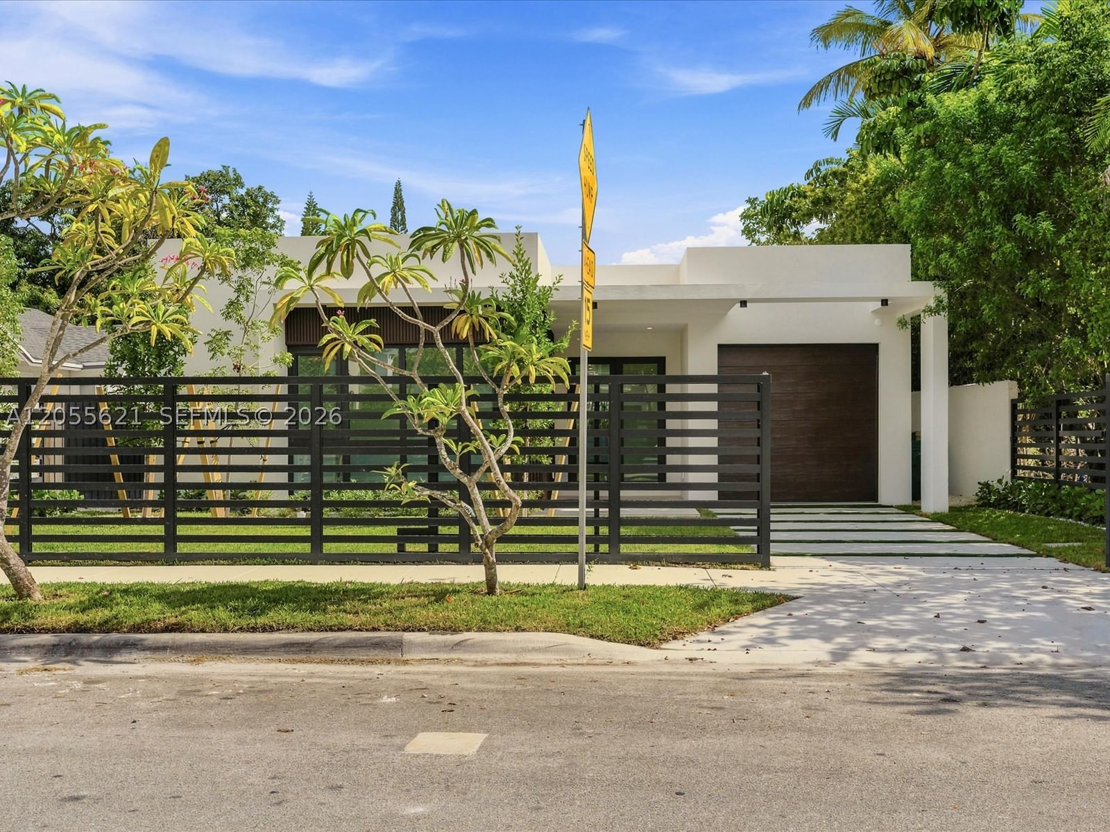 Real estate property located at 1621 11th Ter, Miami-dade, Shenandoah, Miami, FL