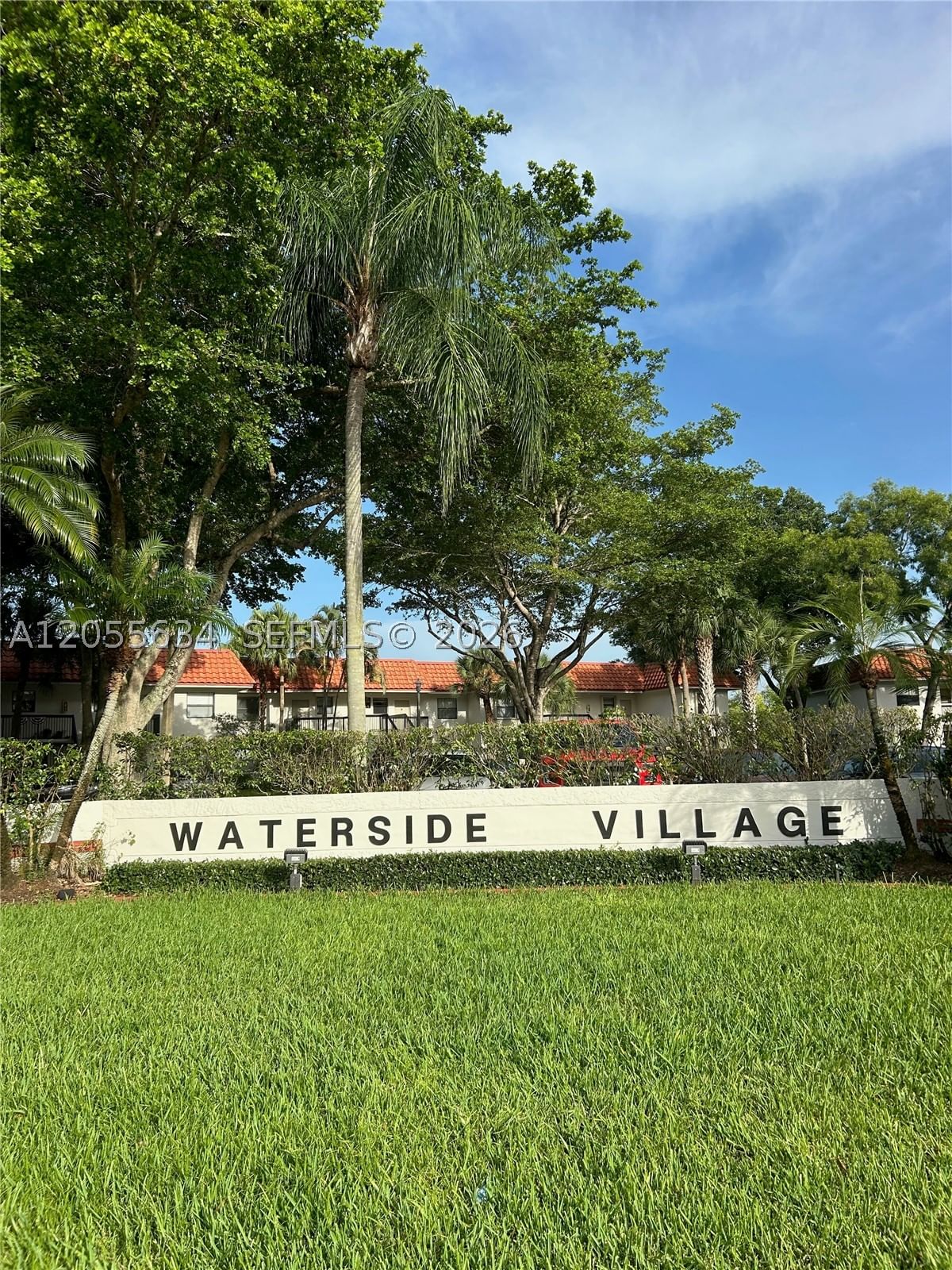 Real estate property located at 15710 Waterside Cir #203, Broward, Waterside Village Two Con, Sunrise, FL