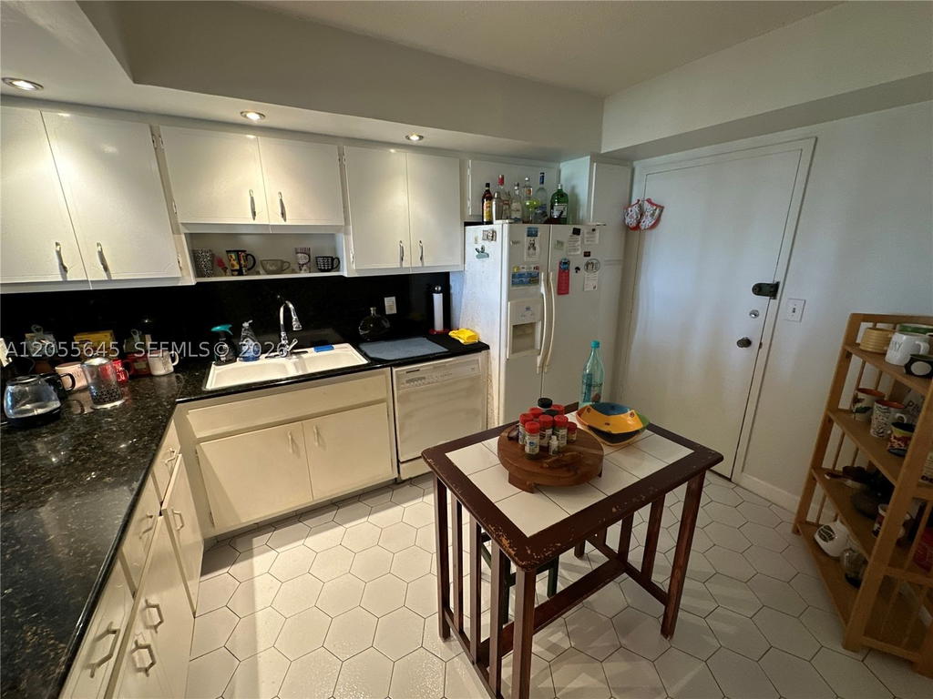 Real estate property located at 1301 Miami Gardens Dr #1403W, Miami-dade, Buckley Towers Condo - Ea, Miami, FL