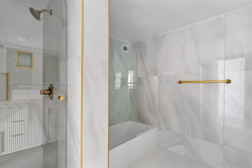 Real estate property located at 200 Leslie Dr #631, Broward, 200 Leslie Condo, Hallandale Beach, FL