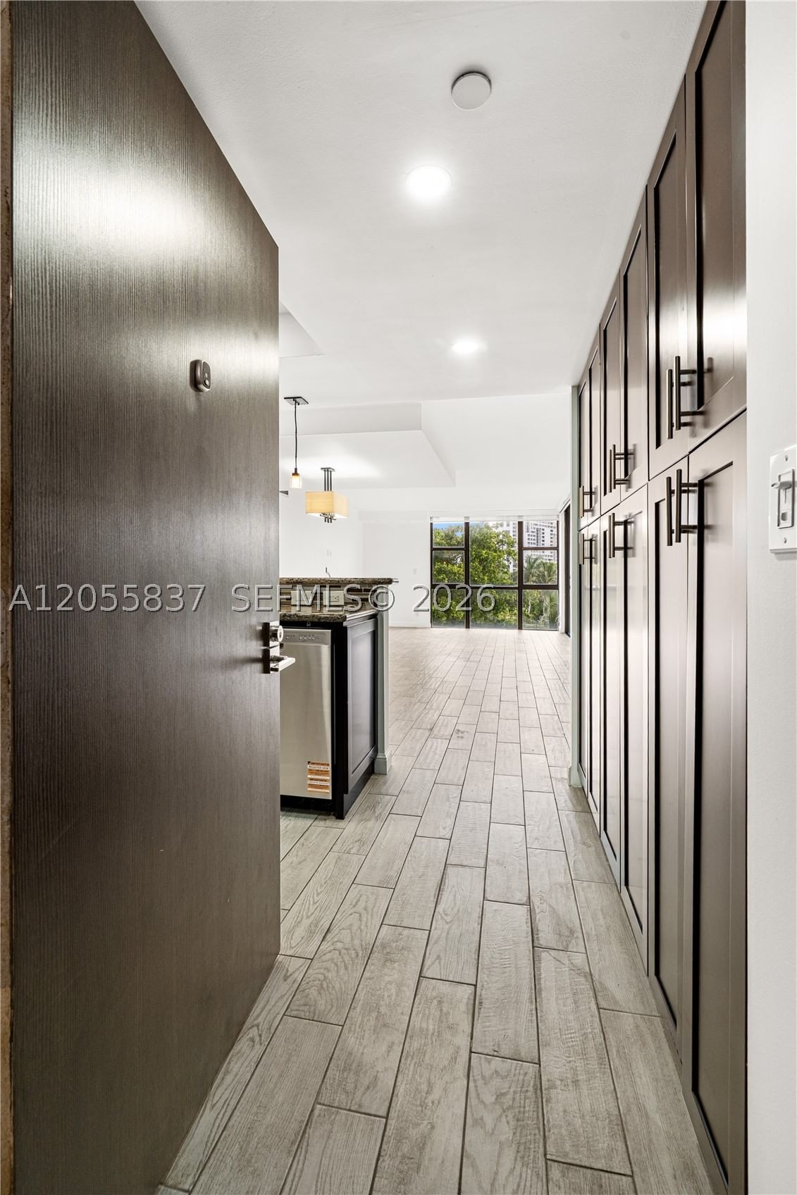 Real estate property located at 20379 Country Club Dr #433, Miami-dade, Coronado Condo- Tower Ii, Aventura, FL