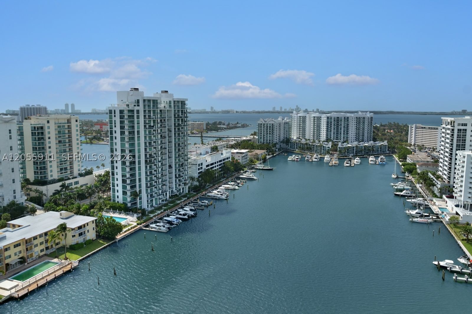 Real estate property located at 7930 East Dr #1208, Miami-dade, Eloquence On The Bay Cond, North Bay Village, FL
