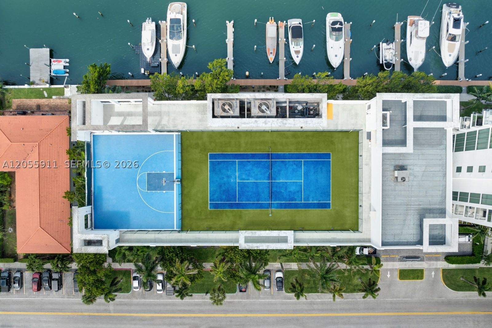 Real estate property located at 7930 East Dr #1208, Miami-dade, Eloquence On The Bay Cond, North Bay Village, FL