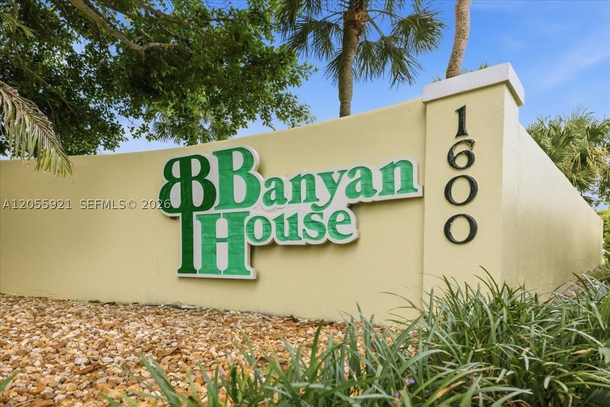 Real estate property located at 1600 Saint Lucie Blvd #110, Martin, Banyan House Condo, Stuart, FL