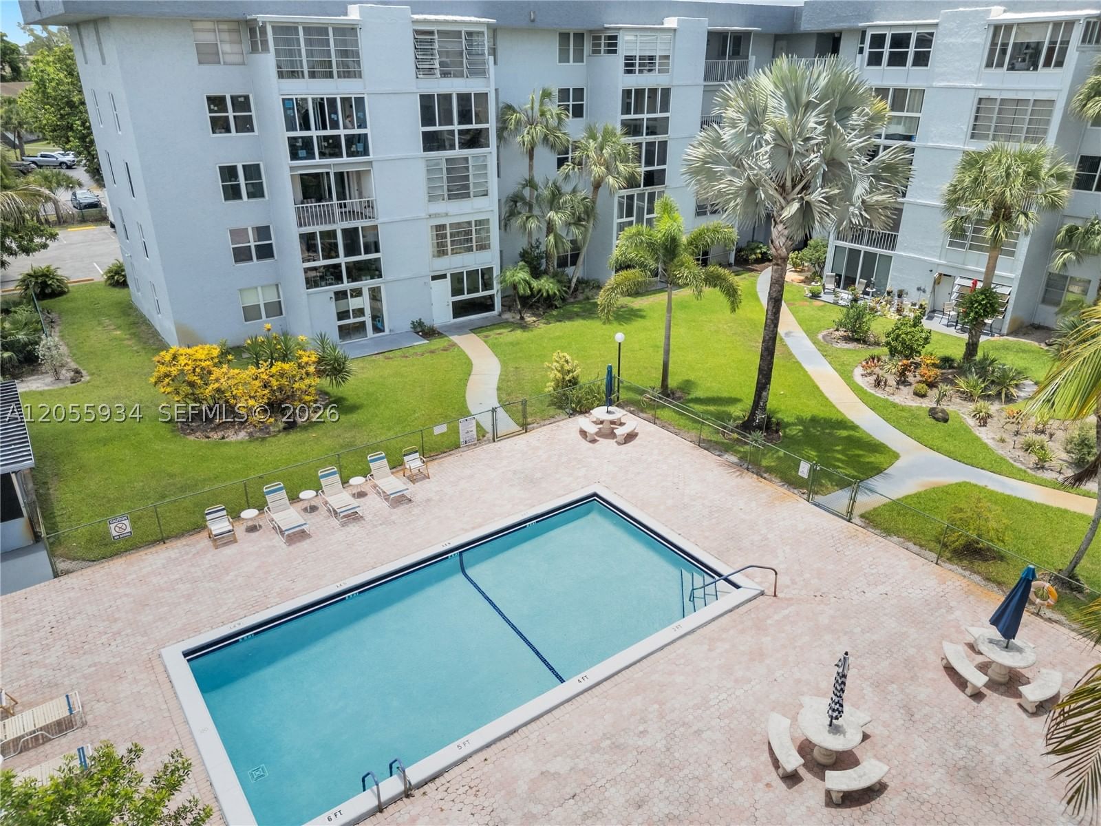 Real estate property located at 1402 80th Ave #310, Broward, Continental Village Condo, Margate, FL