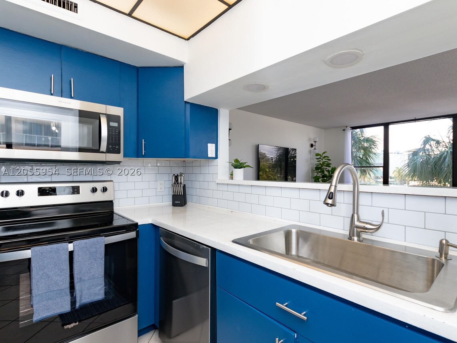 Real estate property located at 3505 Ocean Dr #305, Broward, Alexander Towers Condo, Hollywood, FL