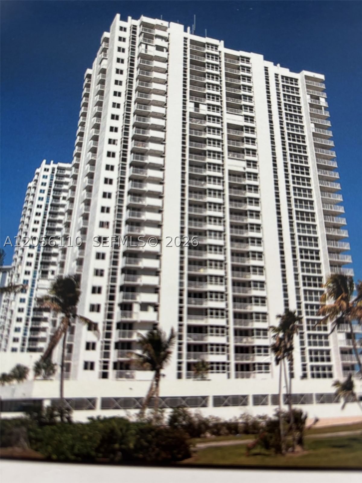 Real estate property located at 1370 Ocean Blvd #1207, Broward, Renaissance Of Pompano Be, Pompano Beach, FL