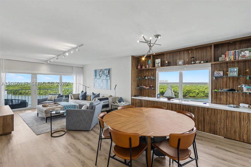 Real estate property located at 500 Bayview Dr #822, Miami-dade, Arlen House West Condo, Sunny Isles Beach, FL