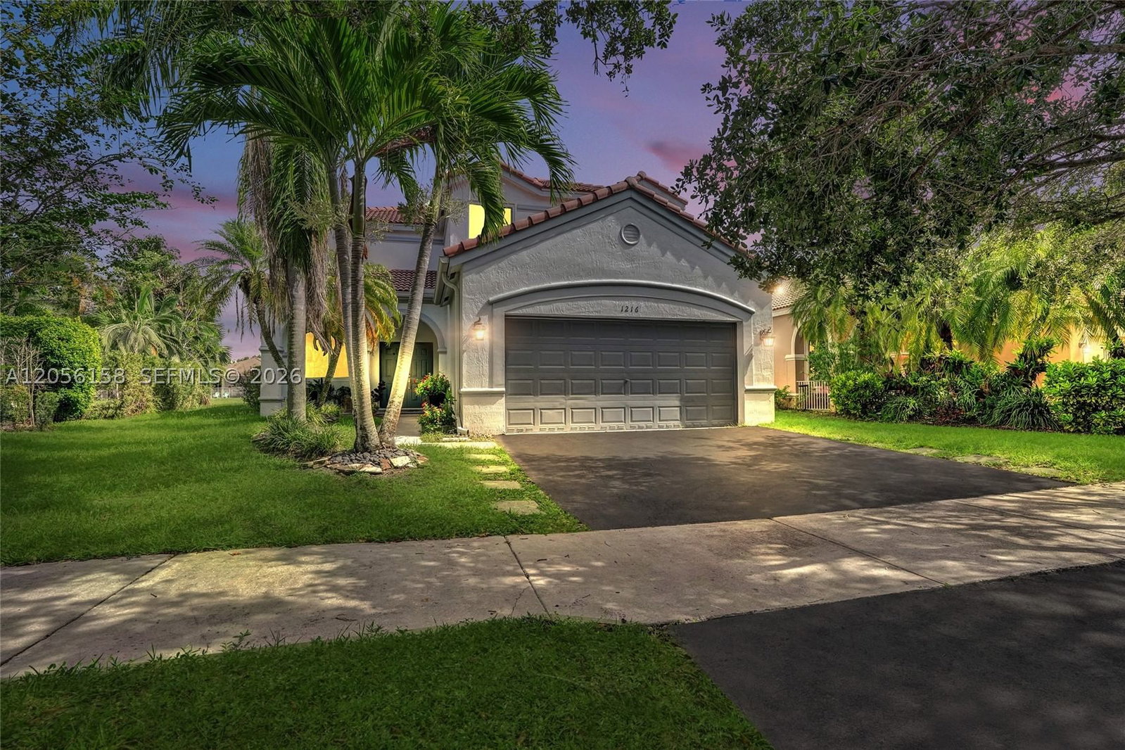 Real estate property located at 1216 Chinaberry Dr, Broward, Sector 2-parcels 1 2 3 4, Weston, FL