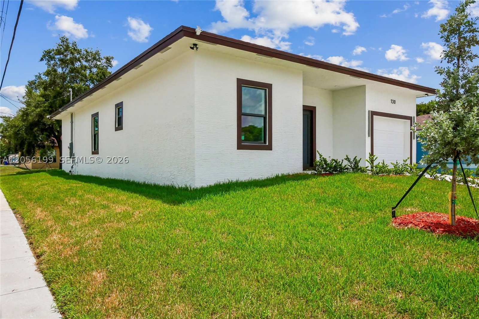 Real estate property located at 130 28th Ter, Broward, Broward Park 25-49 B, Fort Lauderdale, FL