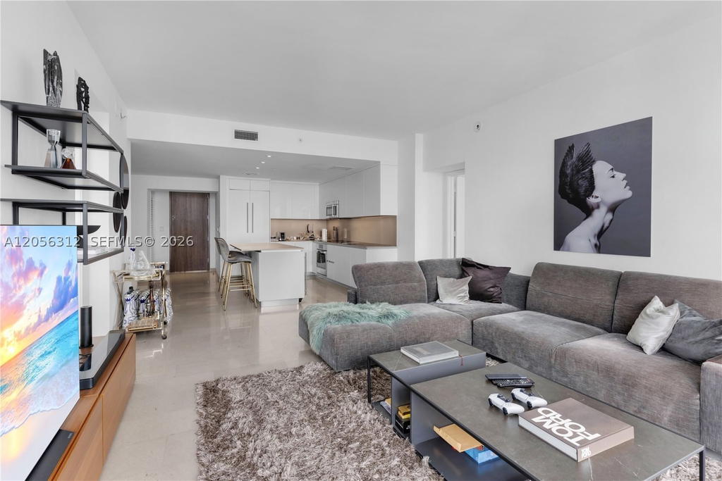 Real estate property located at 68 6th St #1907, Miami-dade, Reach Condo, Miami, FL