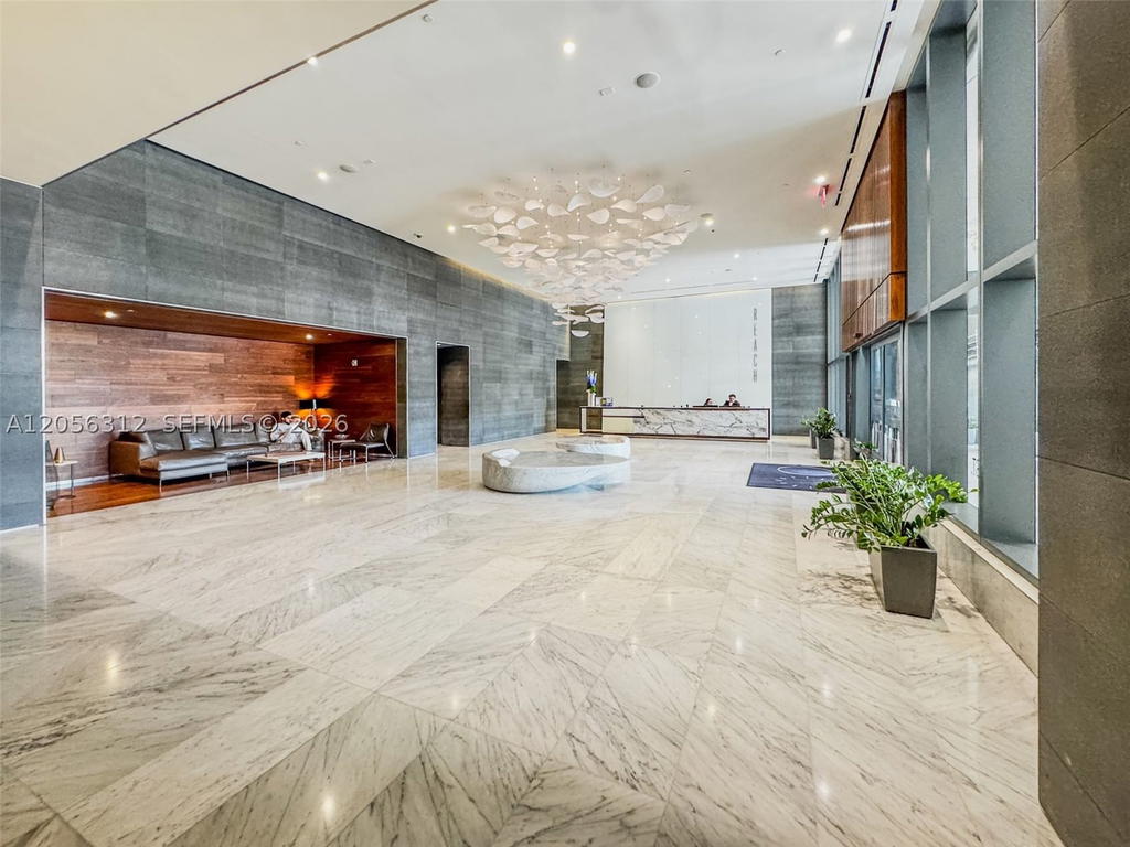 Real estate property located at 68 6th St #1907, Miami-dade, Reach Condo, Miami, FL