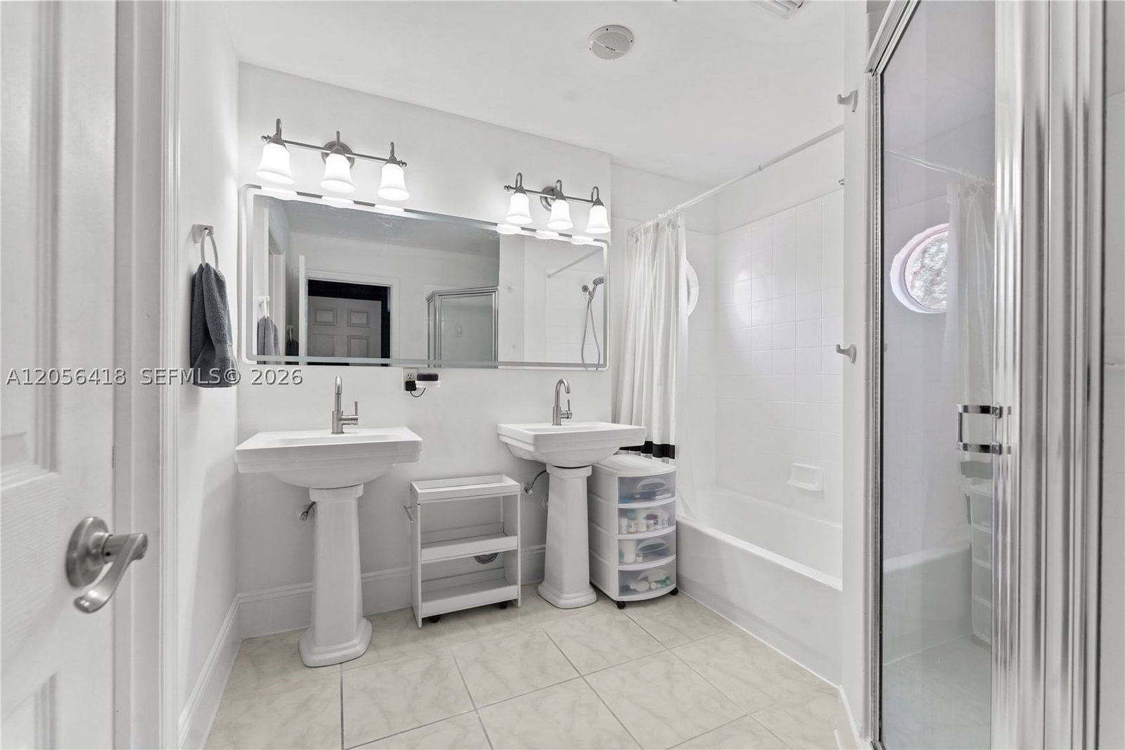 Real estate property located at 16102 Opal Creek Dr, Broward, Emerald Courts - Opal Cre, Weston, FL