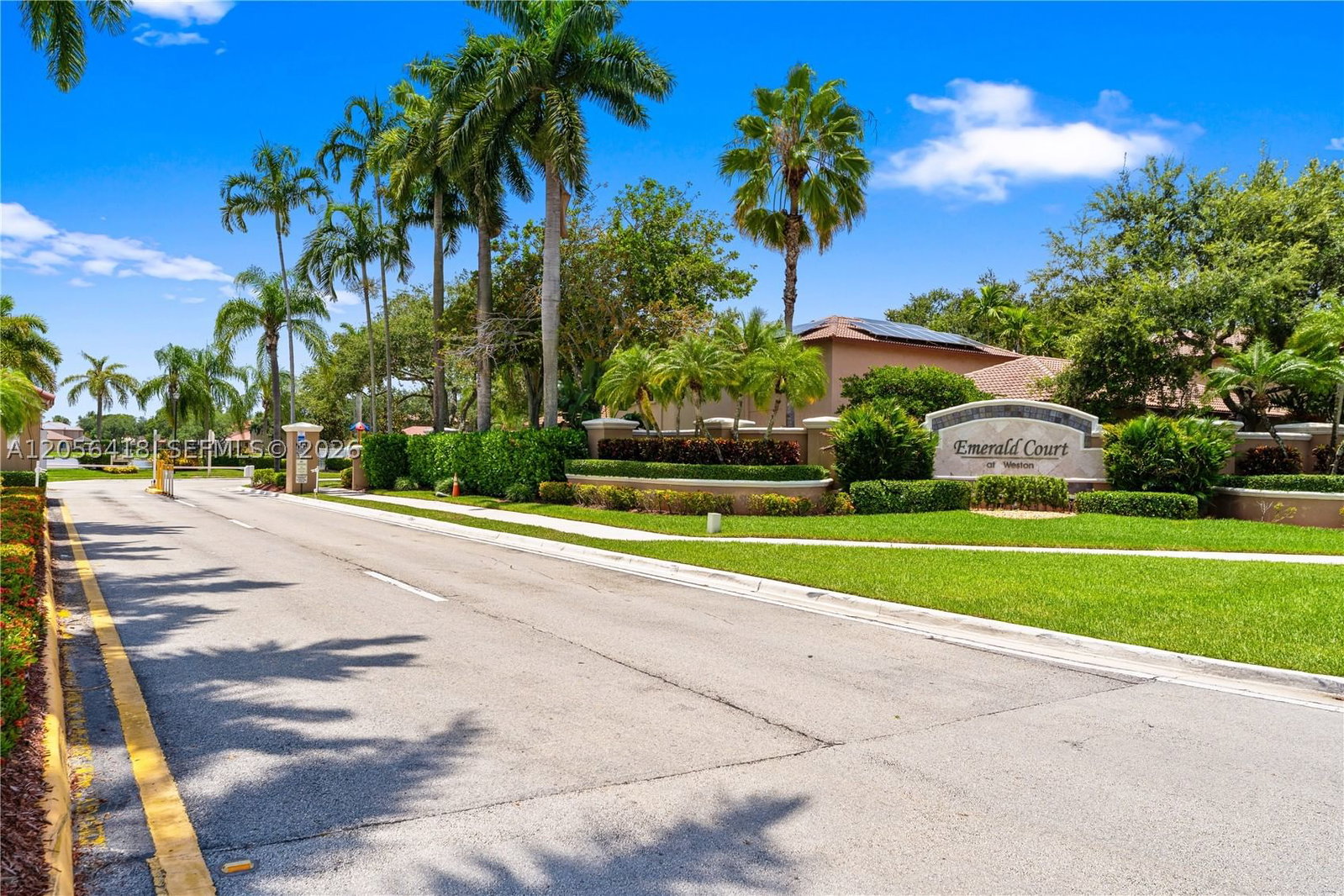 Real estate property located at 16102 Opal Creek Dr, Broward, Emerald Courts - Opal Cre, Weston, FL