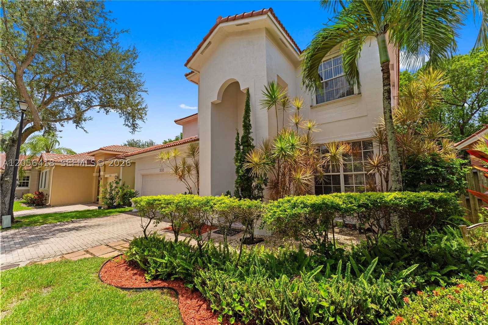 Real estate property located at 16102 Opal Creek Dr, Broward, Emerald Courts - Opal Cre, Weston, FL