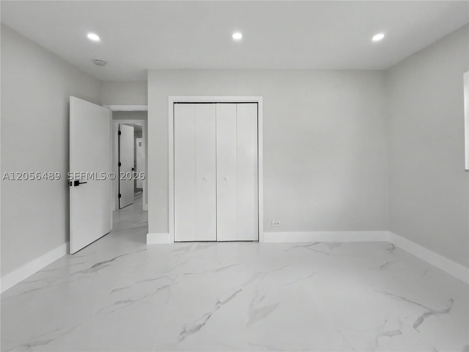 Real estate property located at 861 72nd Ave, Broward, Plantations Secluded Gard, Plantation, FL