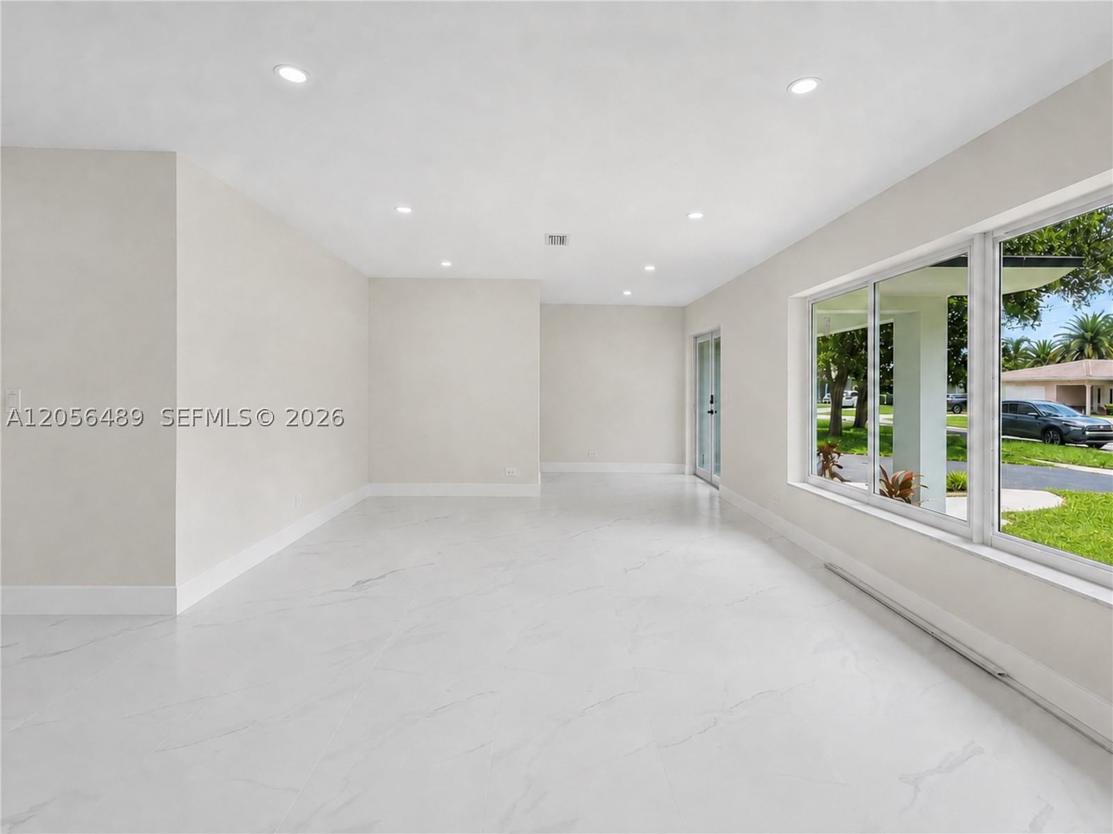 Real estate property located at 861 72nd Ave, Broward, Plantations Secluded Gard, Plantation, FL