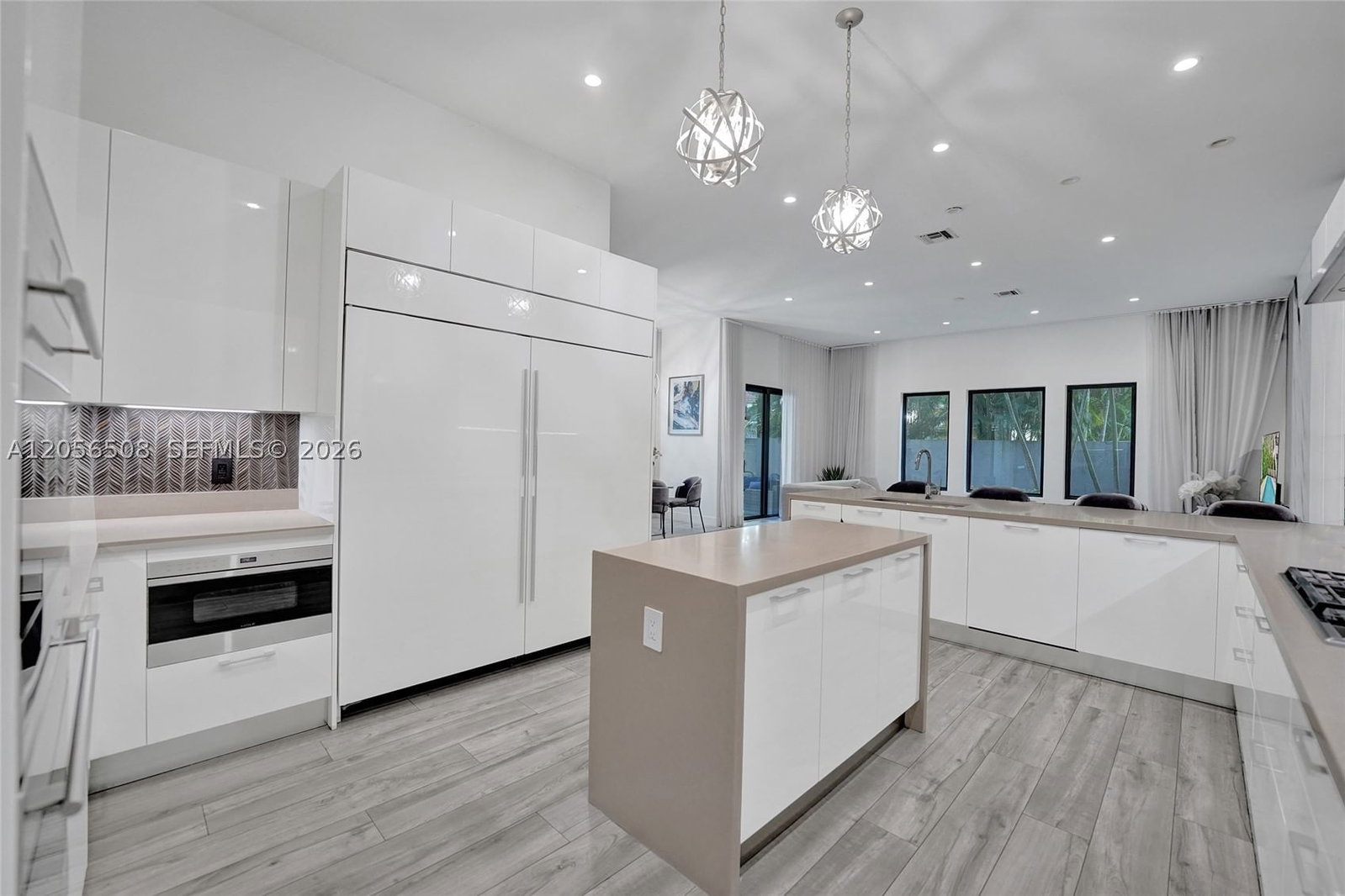 Real estate property located at 5742 Brookfield Cir E, Broward, Preserve At Emerald Hills, Hollywood, FL