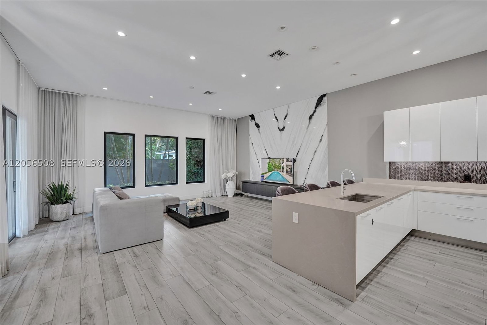 Real estate property located at 5742 Brookfield Cir E, Broward, Preserve At Emerald Hills, Hollywood, FL