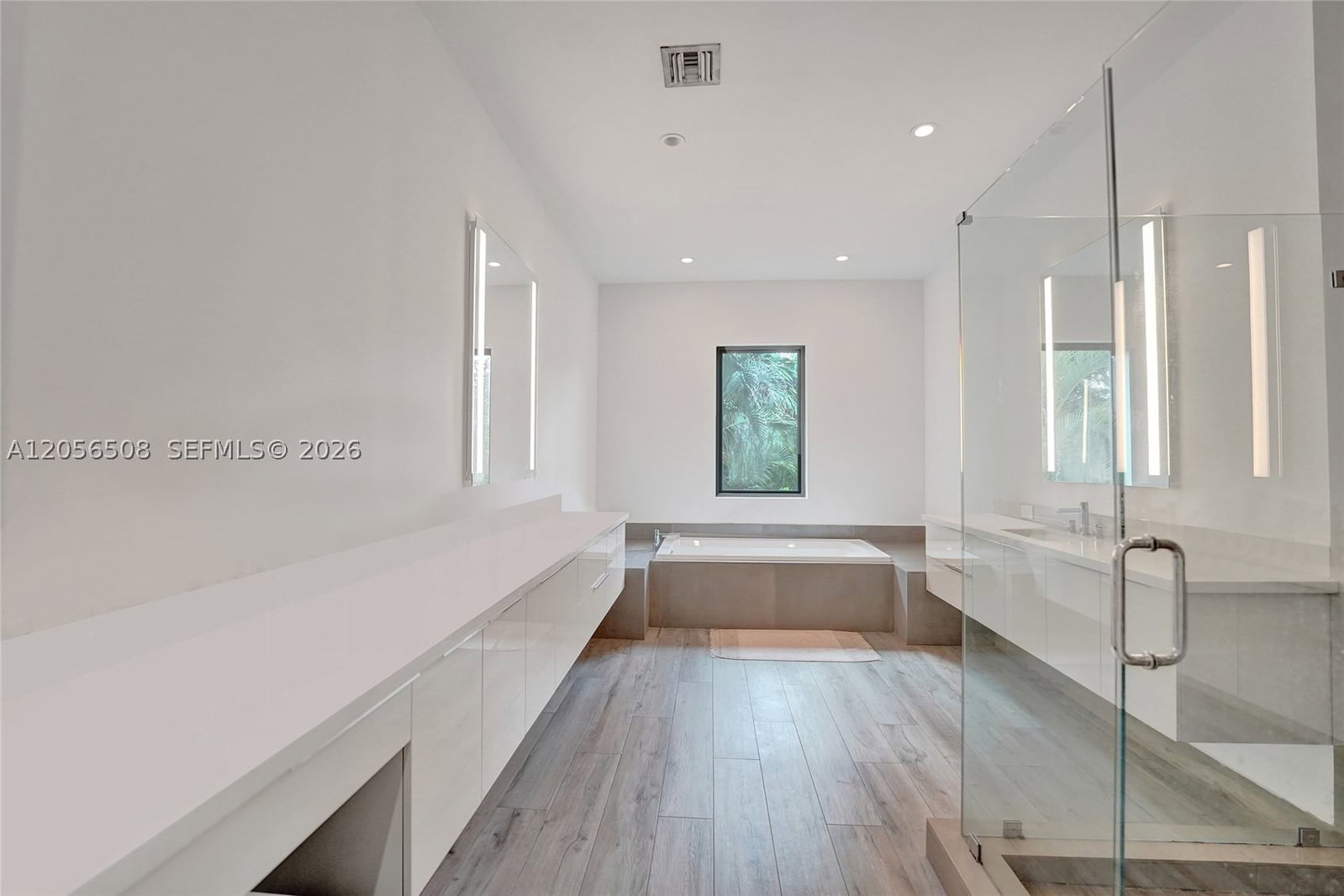 Real estate property located at 5742 Brookfield Cir E, Broward, Preserve At Emerald Hills, Hollywood, FL