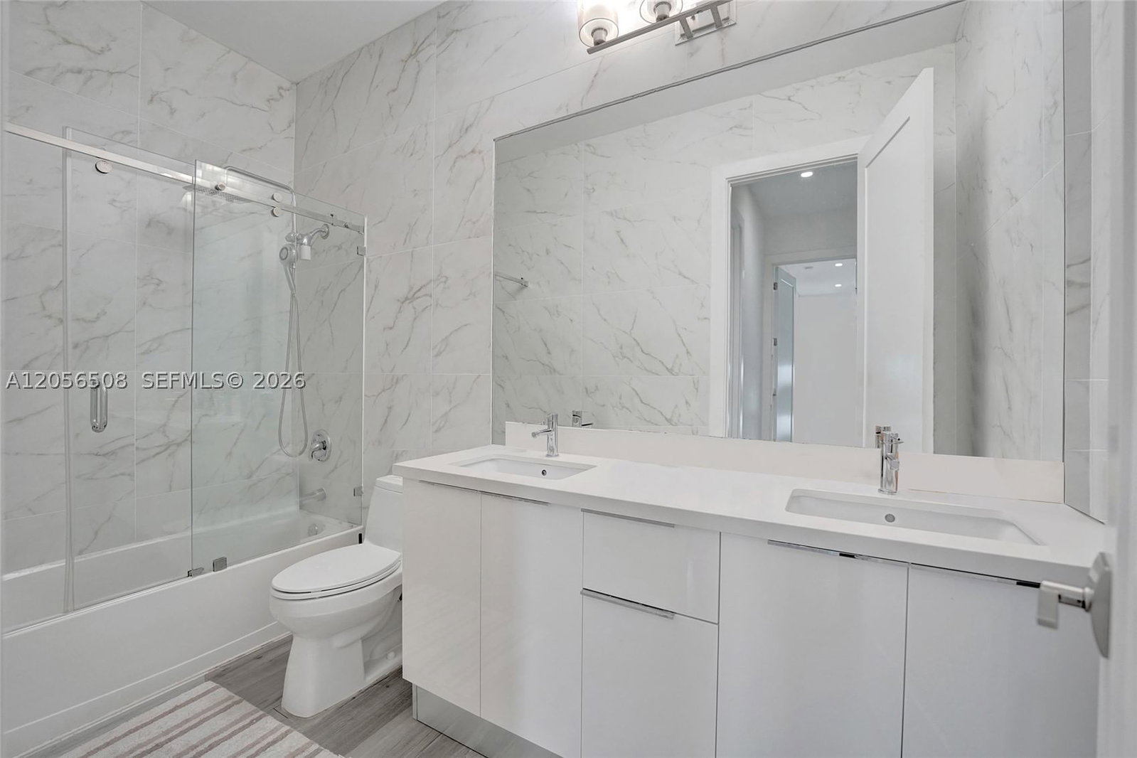 Real estate property located at 5742 Brookfield Cir E, Broward, Preserve At Emerald Hills, Hollywood, FL