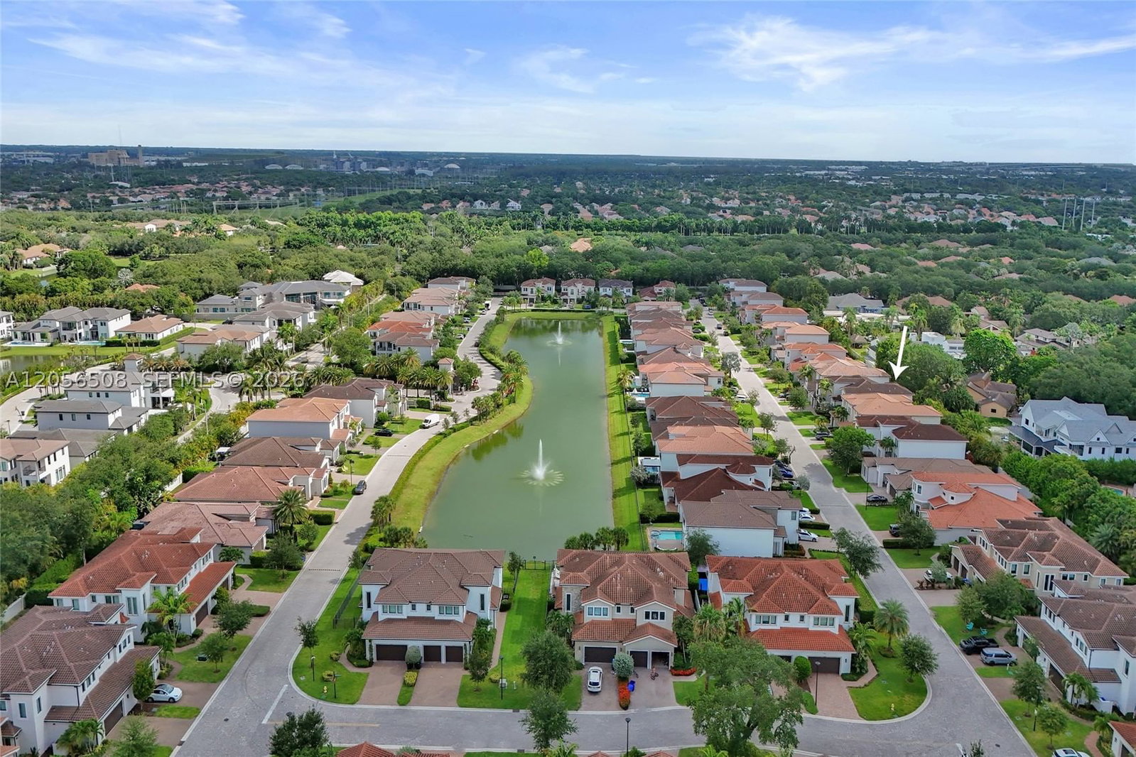 Real estate property located at 5742 Brookfield Cir E, Broward, Preserve At Emerald Hills, Hollywood, FL
