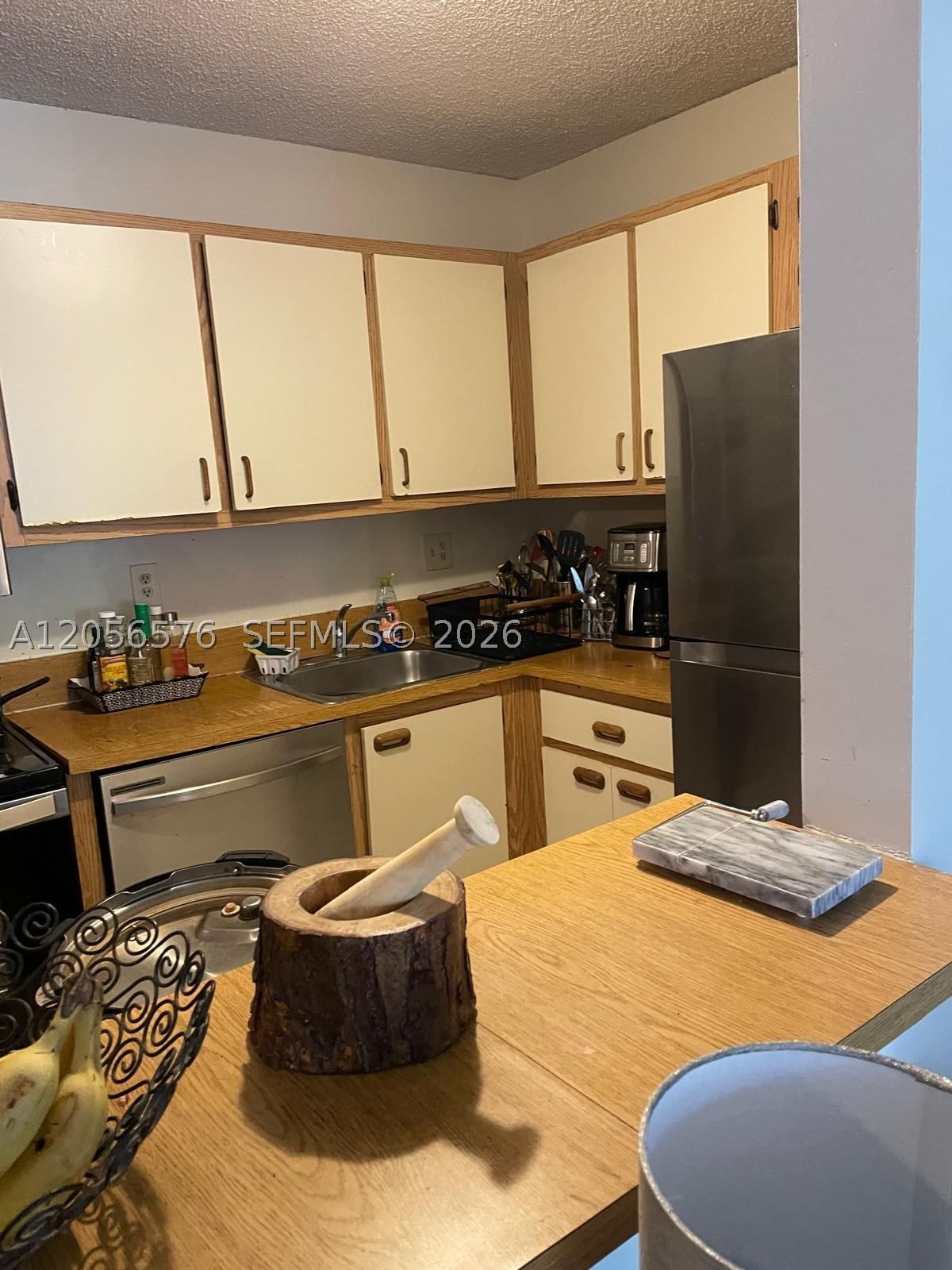 Real estate property located at 15650 80th St F-207, Miami-dade, The Courts At Kendall Con, Miami, FL