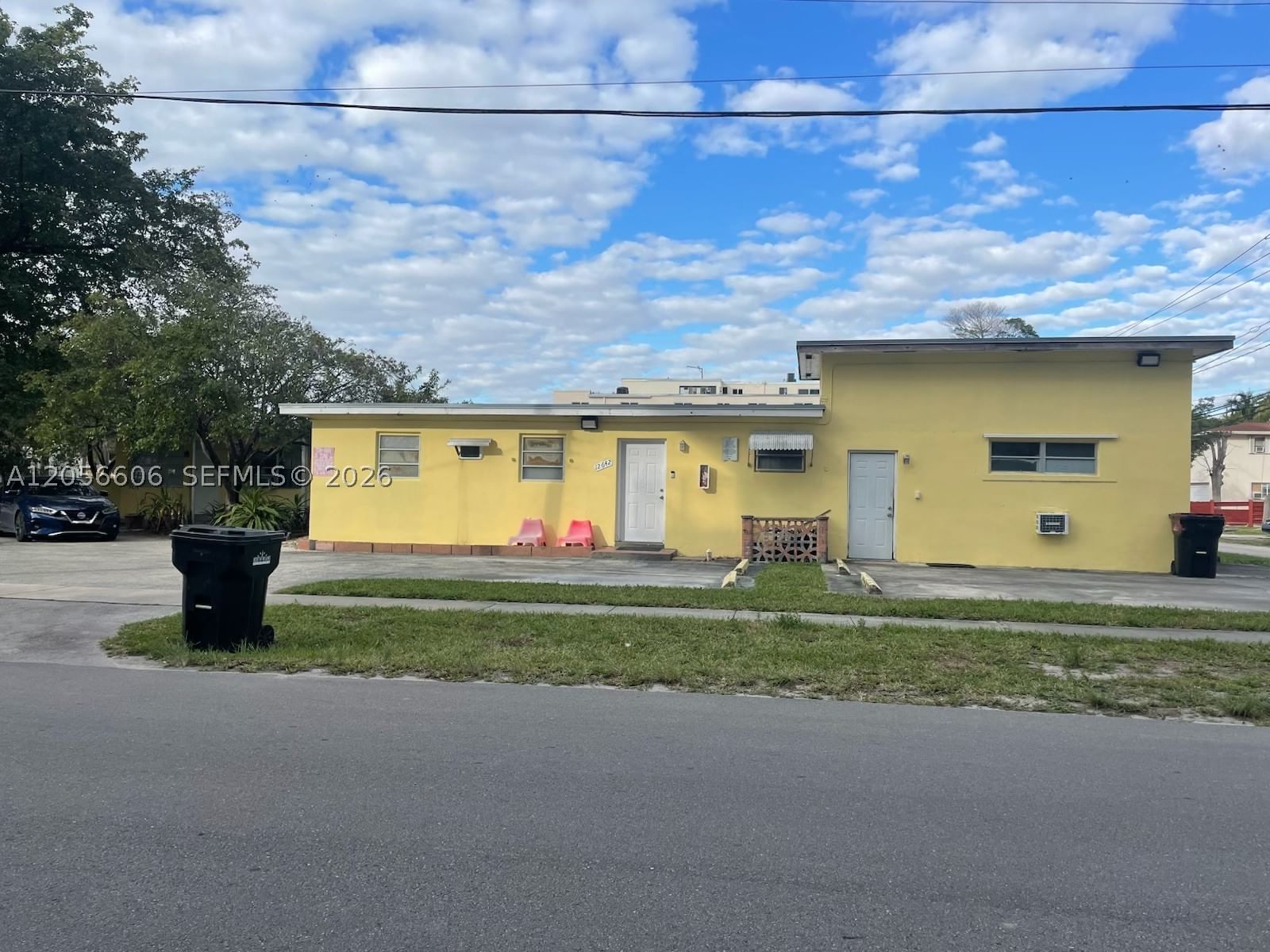 Real estate property located at 12610 11th Ave, Miami-dade, Dixianna Villas, North Miami, FL
