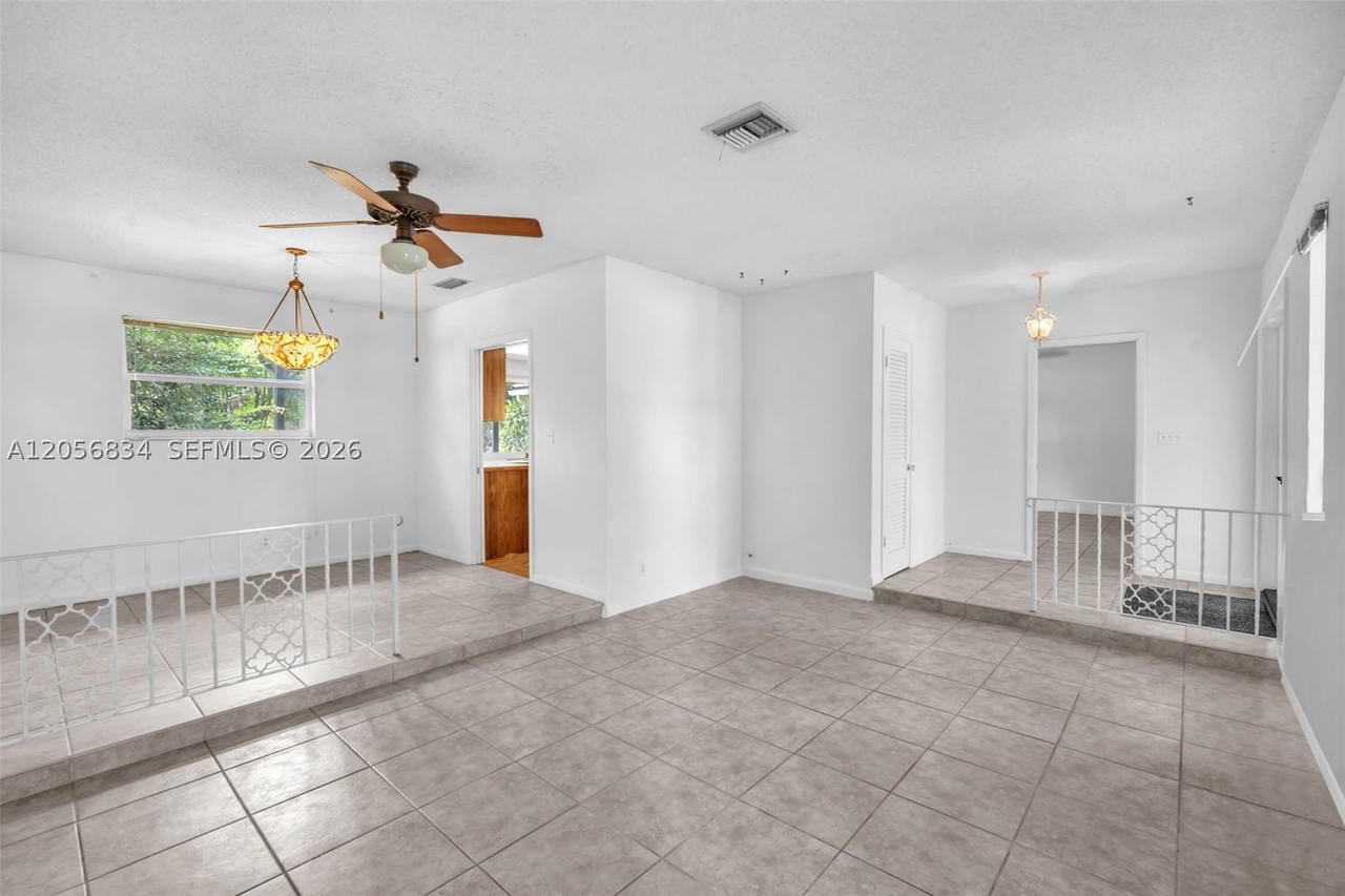Real estate property located at 4770 70th Ter, Broward, Orange Acres, Davie, FL